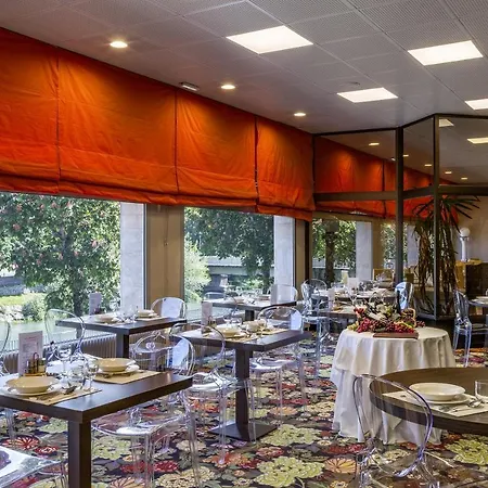 Miramont Hotel