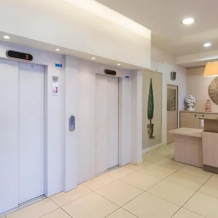 Miramont Hotel