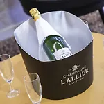 密拉蒙酒店 酒店